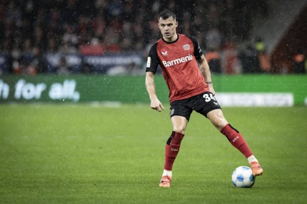 不放东谈主！滕哈赫谈扎卡：咱们依然卖了三名进击球员，不会再卖了