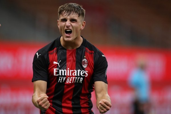 迪马济奥：热那亚与AC米兰就科隆博转会兑现初步公约