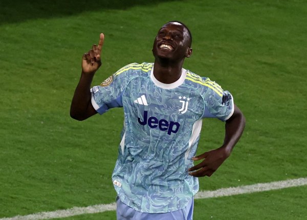 共和报：阿莱格里赏玩穆阿尼，但球员容或优先加盟尤文&意外米兰