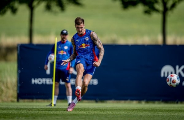 莱比锡官方先容塞斯科纯属情况：今天进行单独纯属