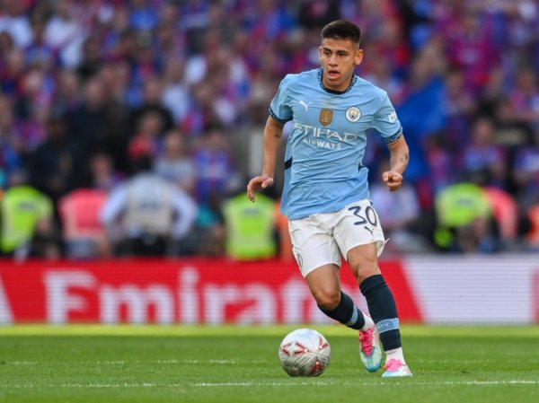 意媒：曼城只念念纯租出埃切维里，罗马对此并招架气