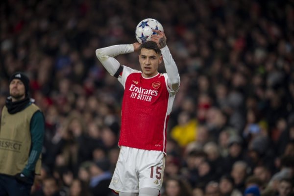 波兰记者：唯有报价卓越3500万欧，阿森纳才会筹议出售基维奥尔