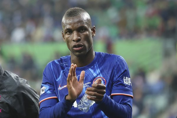 邮报: 切尔西未报价西蒙斯, 他们以为杰克逊比塞斯科&埃基蒂克贵