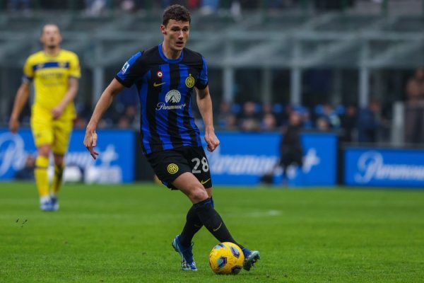 法媒：帕瓦尔思投入寰宇杯倾向于留在欧洲，但薪水成里尔引进贫瘠