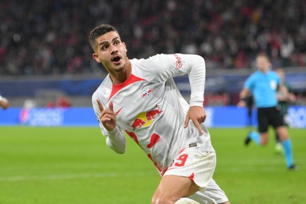 Here we go！罗马诺：埃尔切引进安德烈-席尔瓦杀青原则性左券