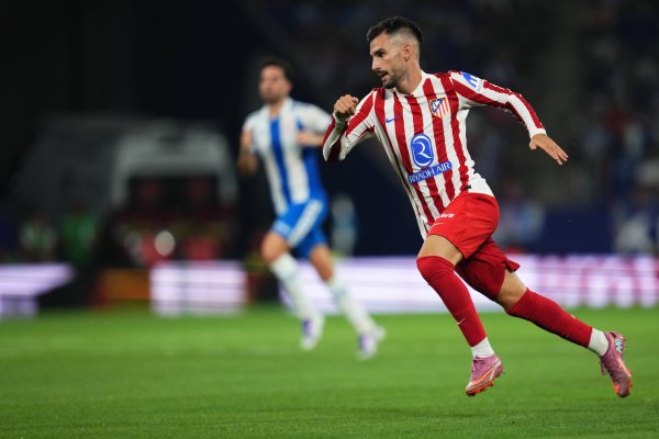 官方：巴埃纳遇到轻度肌肉毁伤，将摄取理疗课程并开展康复历练