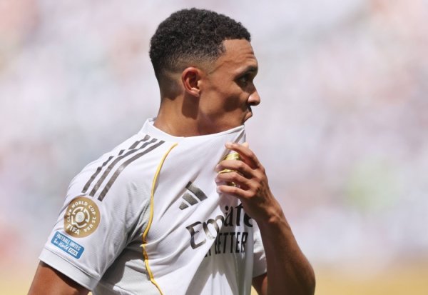 刚来就成替补？TA：尽管皇马签下阿诺德，卡瓦哈尔将弥远占据首发