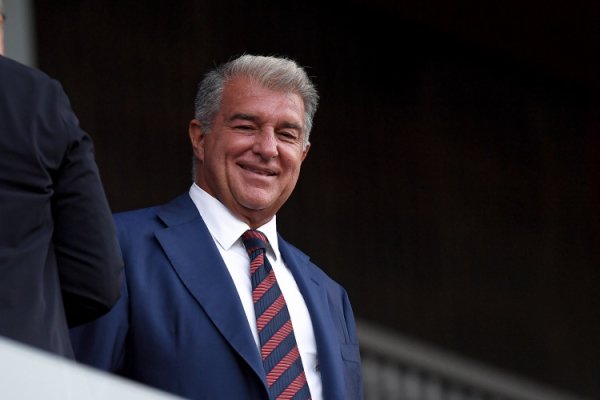 蹊径多😂每体：巴萨董事会提供信贷担保，以注册什琴斯尼等三东说念主