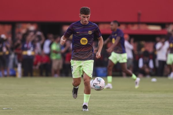 阿斯：费尔明仍未表态是否悠闲转会切尔西，巴萨要价9000万欧元