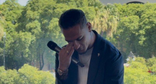 称愿以偿！安东尼在贝蒂斯接待会上喜极而泣