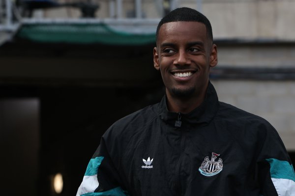 太空体育：伊萨克离开磨练中心，不绝剩余的体检经过