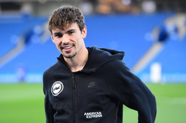 HWG！罗马诺：布莱顿中场奥莱利租出加盟马赛，租出费200万无买断