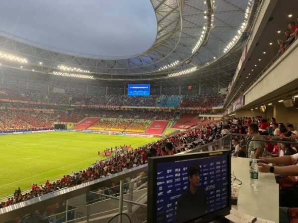 黄健翔：第一次来凤凰山通顺场阐扬注解，阐扬注解席的体验很独有