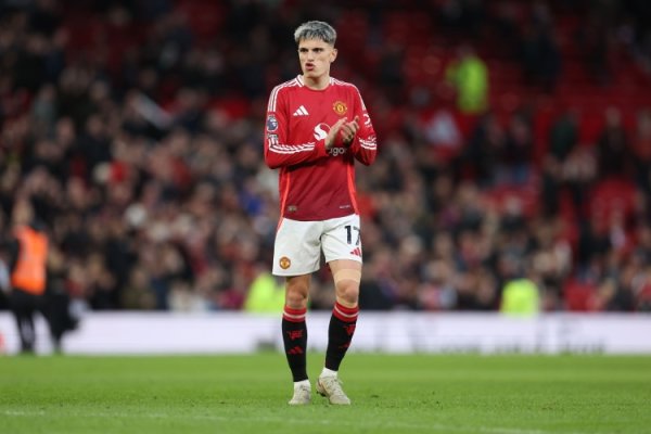 记者：加纳乔完成体检&签约在即，切尔西展望24小时内官宣