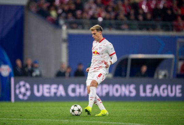 记者：那不勒斯租出埃尔马斯交游完成，遴荐买断费1650万欧