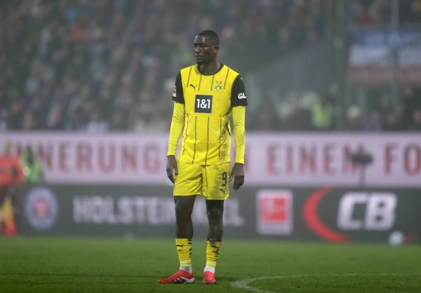 吉拉西贯穿8场德甲破门，非德国球员仅莱万、奥巴梅扬曾作念到