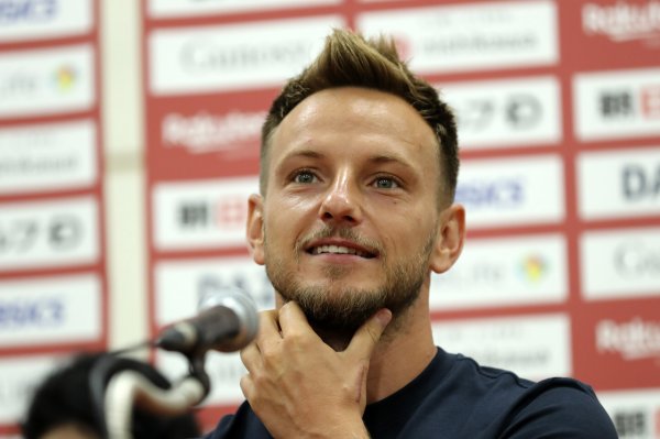 拉基蒂奇：费尔明确乎赢得了首发契机，但我觉得奥尔莫才是首选