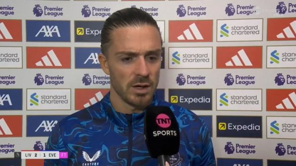 格拉利什质疑裁判：快发随性球染黄成千上万，利物浦球迷施压就吹