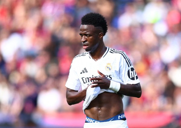 每体：联贯5轮西甲未踢满，维尼修斯发火但阿隆索的耐烦有适度