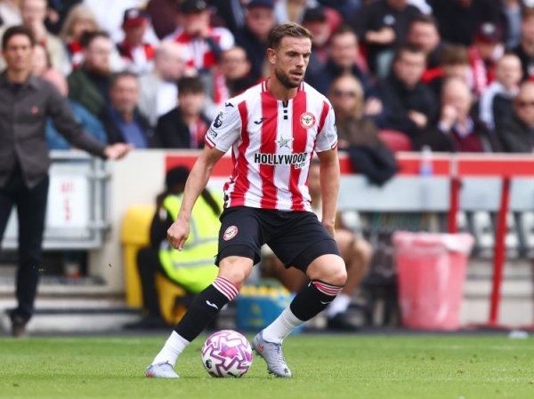 群众展望英格兰落第寰宇杯的5东说念主：亨德森7票、福登6票、阿诺德5票