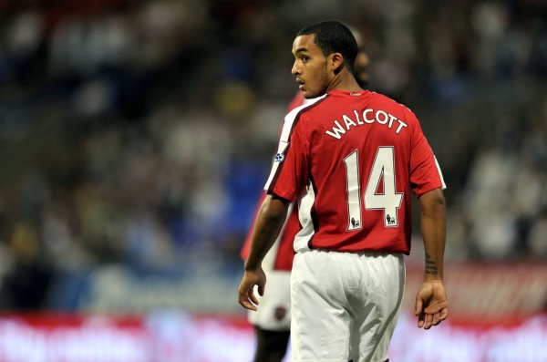 沃尔科特：赛前典礼时，英格兰队球员莫得作念好对安谧症球童的匡助