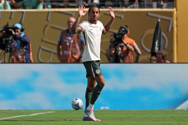 斯图里奇：战热刺蓝军展现出了庞大后劲，进球会给佩德罗更多信心