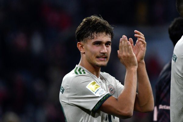 比朔夫：能踢左后卫很兴奋，这个位置能更多的参与到球队的进军中