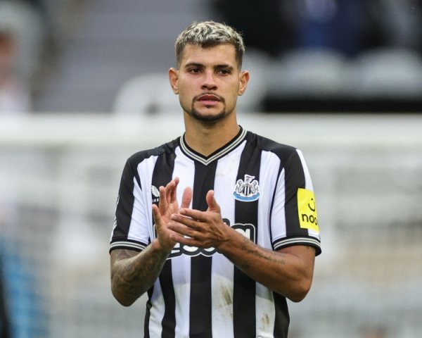 吉马良斯: 丹-伯恩的进球太精彩了, 我第一反映本觉得他要传球