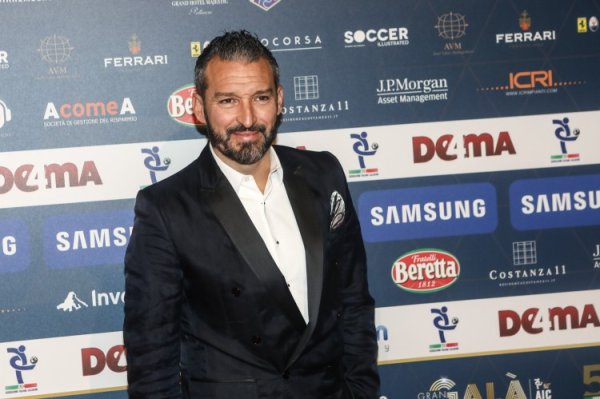 赞布罗塔：意大利贯穿错过两届宇宙杯很奇怪，但咱们仍获取欧洲杯