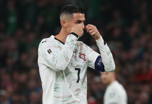 葡媒：C罗应该感到耻辱，他怯夫般的活动就约略我方极少错也莫得