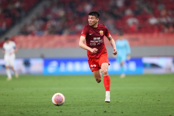 李帅发文：尊敬的四星球迷们，每一个冠军齐是咱们沿路拿到的