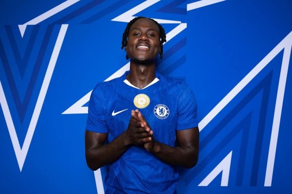 查洛巴: 我奴才我哥成为切尔西球迷, 8岁起负责成为蓝军一员