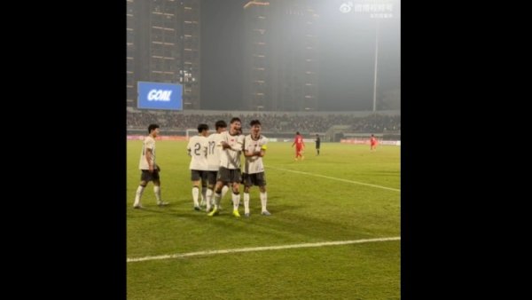 张伯霖谈摇篮舞庆祝：我家狗生了，思庆祝一下两只小狗出身